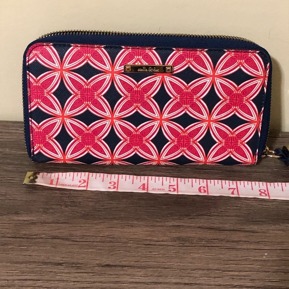 Stella and Dot accordion style wallet - Picture 7 of 8